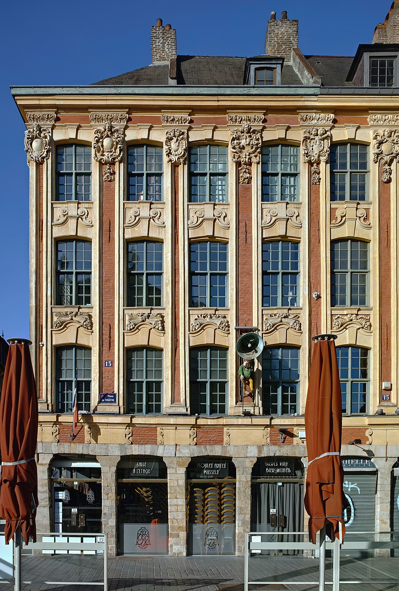 La Cloche, place du Théâtre, Lille