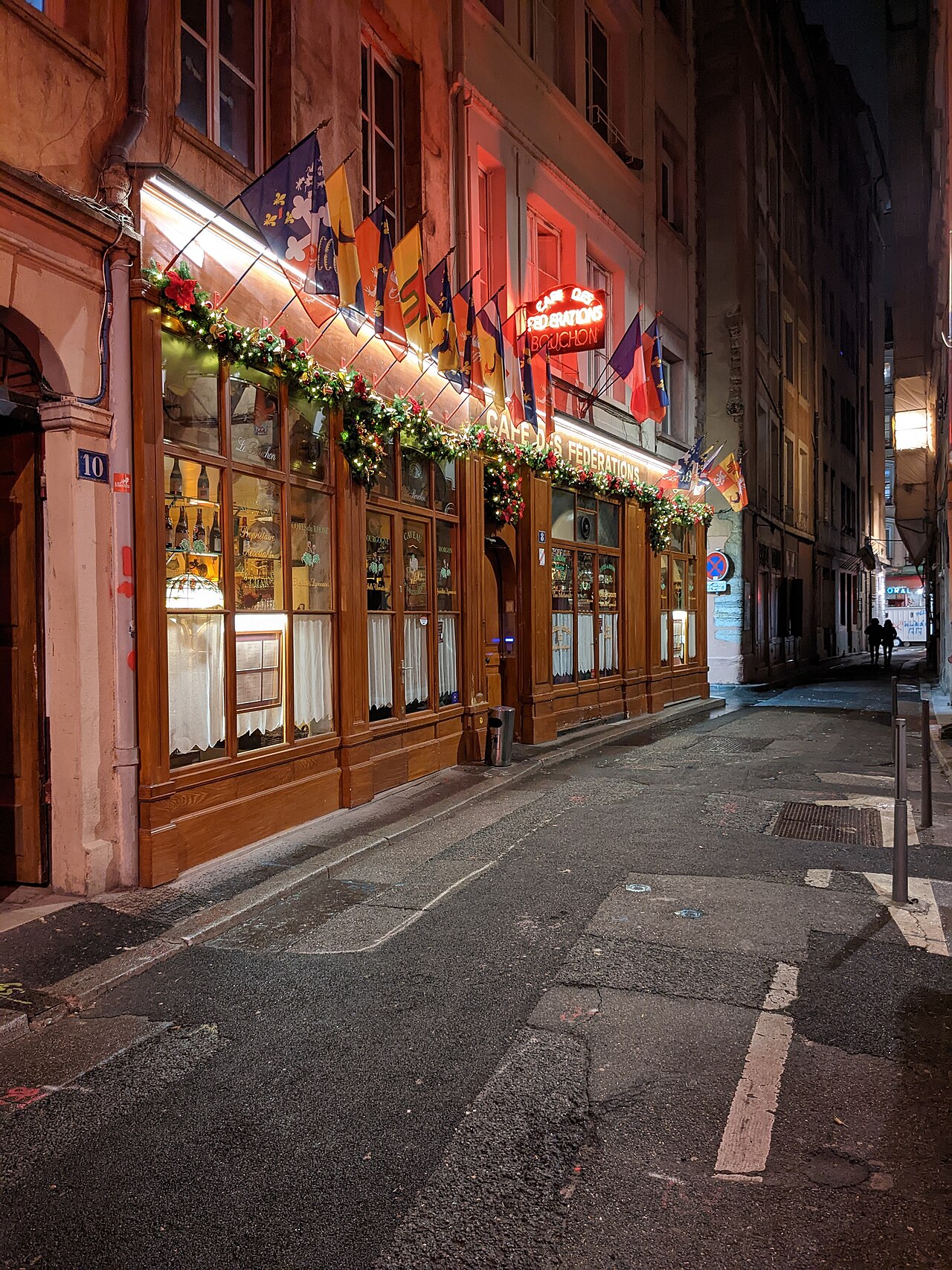 La façade du Café des Fédérations, rue du Major Martin, Lyon