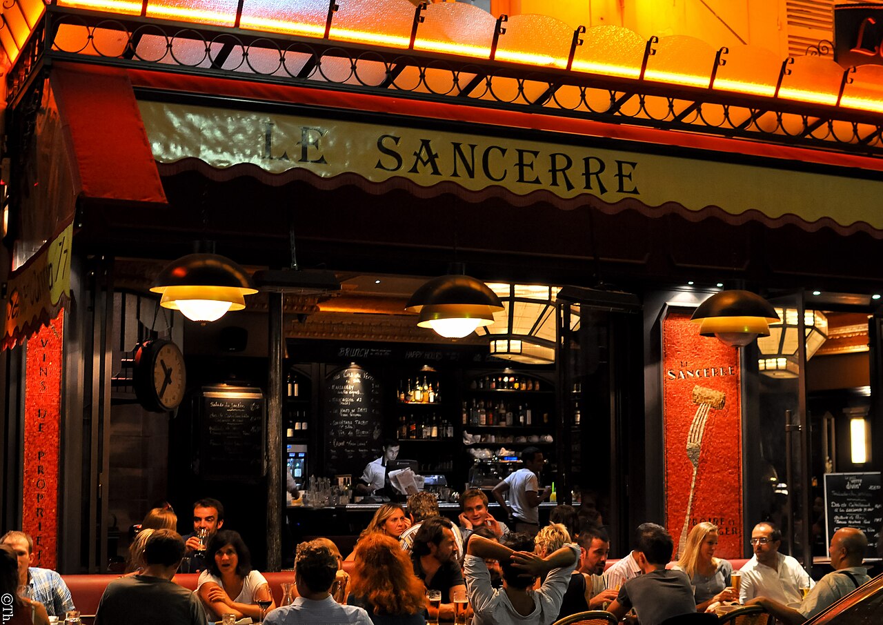 Le Sancerre, rue des Abbesses, Paris